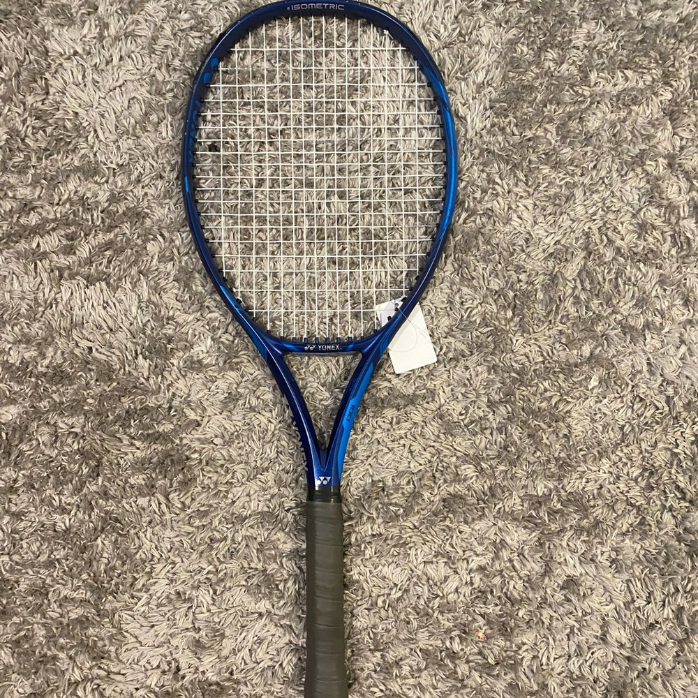 Yonex tennis racket
